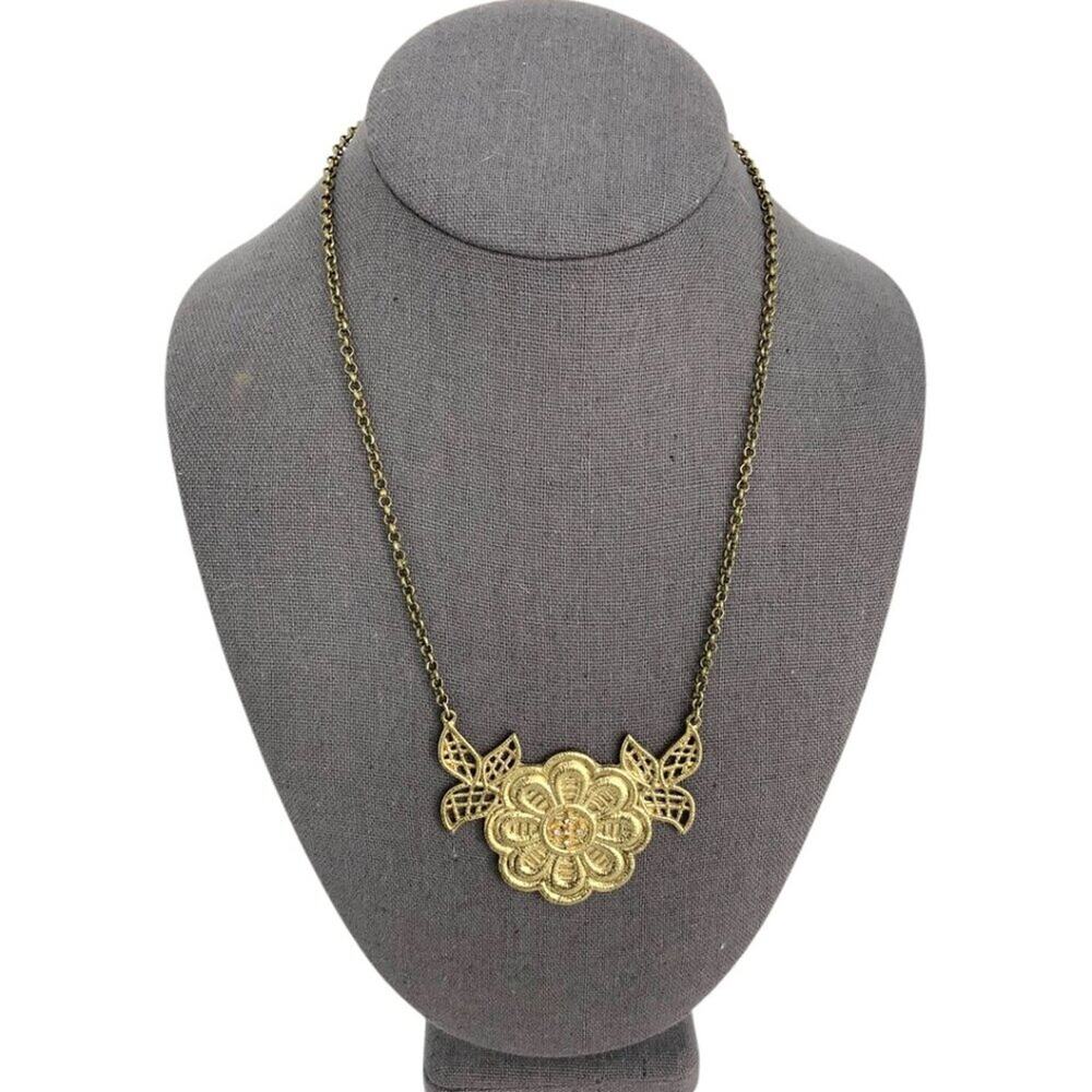 Floral Lace Embroidery Effect Gold Tone Chain Necklace